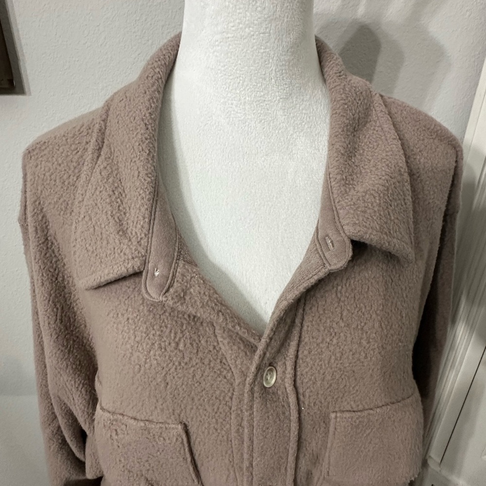 PINK - VS -Button-Up Shirt in Taupe - Picture 2 of 12
